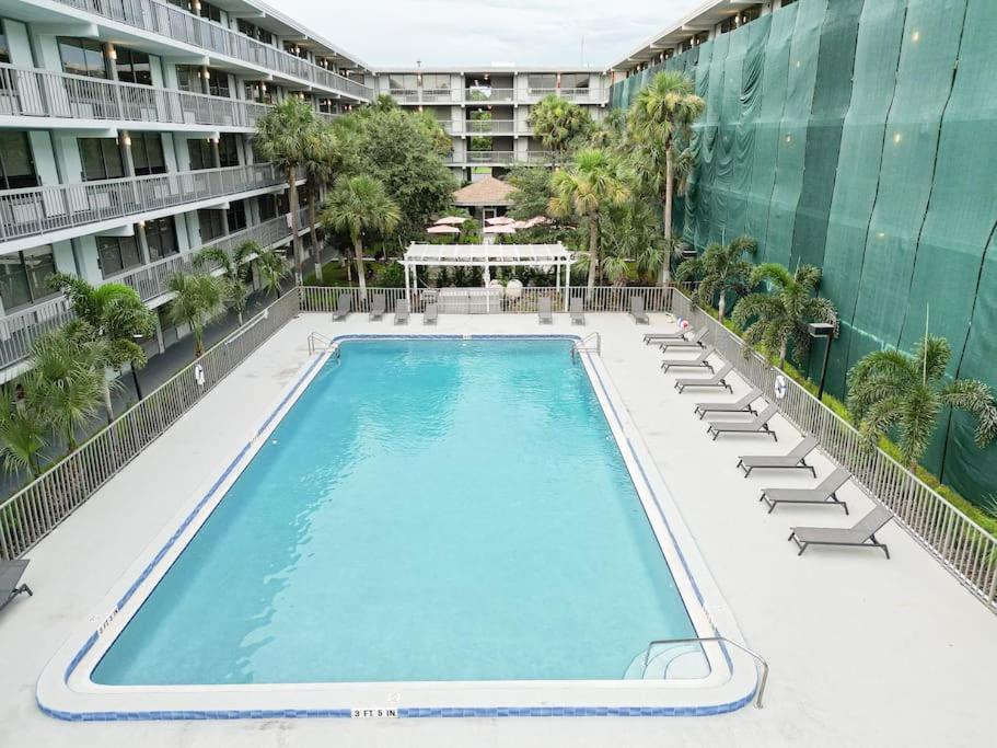 Luxury Orlando Next To With View *
